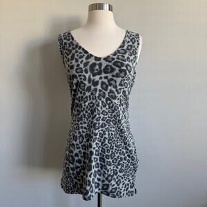 White House Black Market Animal Print Tunic Tank V-neck Grey XS NWT